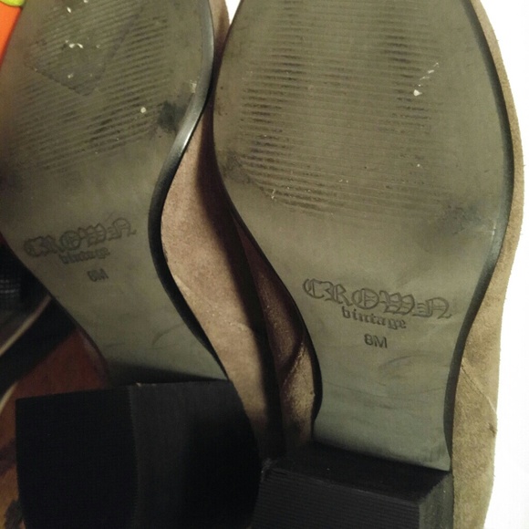 Crown Vintage Booties - Picture 5 of 5